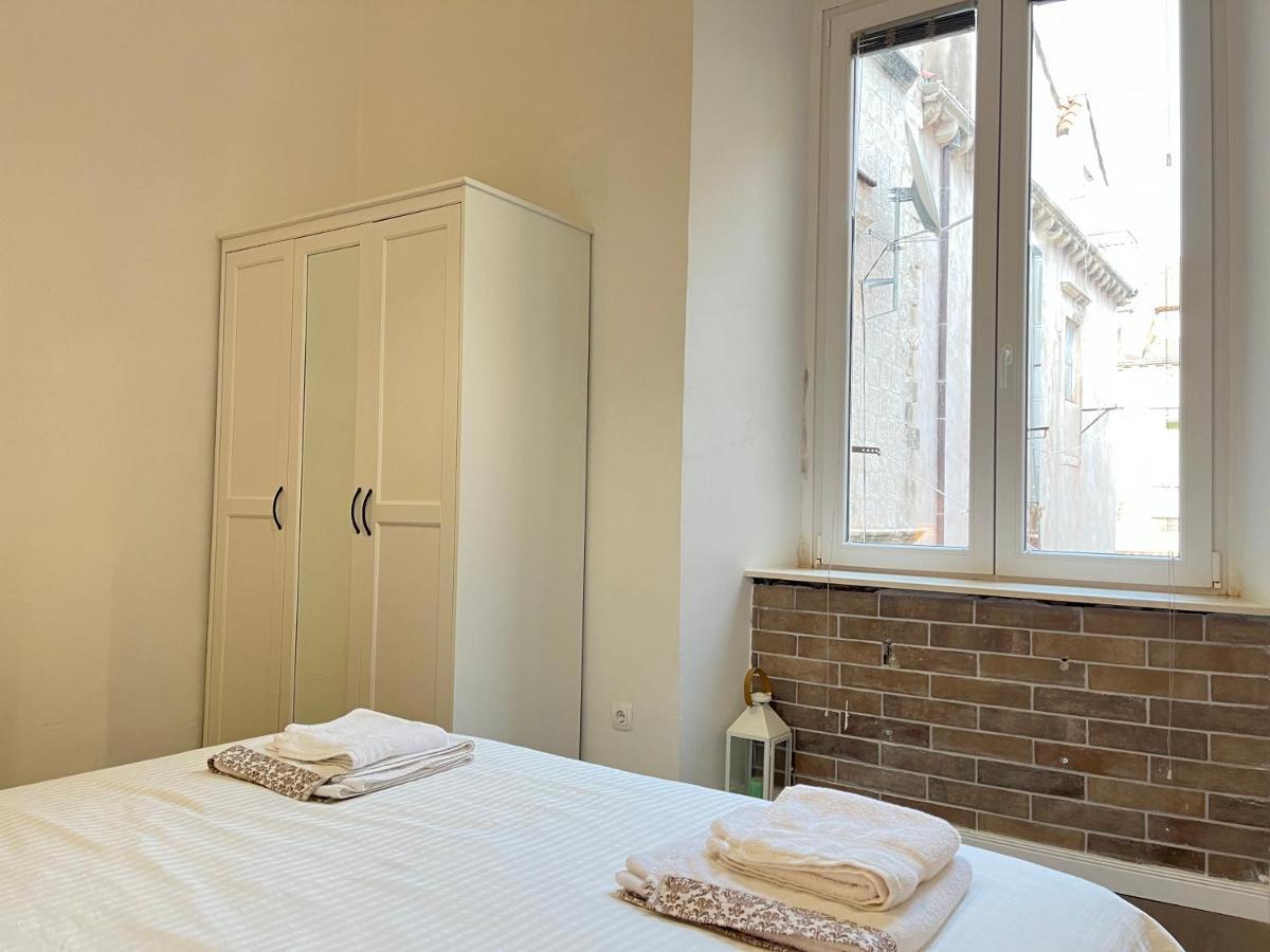 דוברובניק Apartment And Rooms Stay מראה חיצוני תמונה